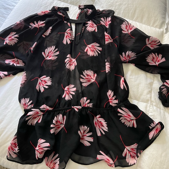 Express Floral blouse - Picture 1 of 2